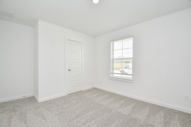 Photo - 1115 Yaupon Dr