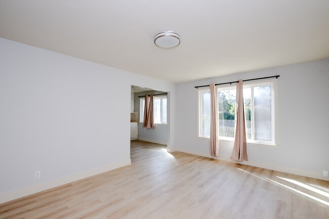 Photo - 185 Sickles Ave Unit #2