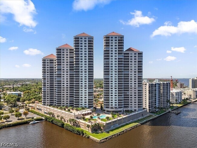 Building Photo - 2104 W First St Unit 2503
