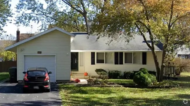 Building Photo - 131 Cedarbrook Rd Rental