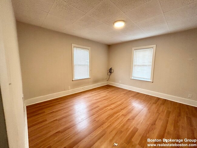 103 Buttonwood St Unit 3