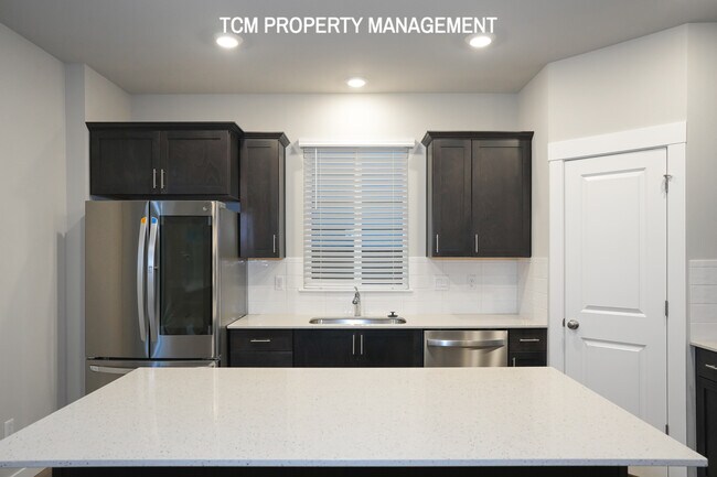 Photo - 18818-18813 13th Ave W