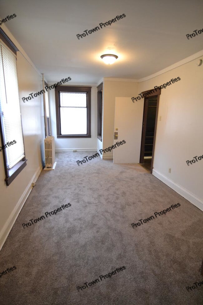 Photo - 112 Nicholson St Unit 3