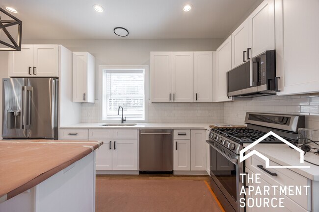 Photo - 858 N Paulina St Unit ch3