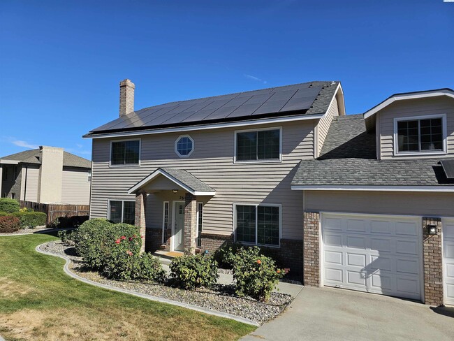 2 Story Home with Solar Panels for Utility... - 2 Story Home with Solar Panels for Utility...