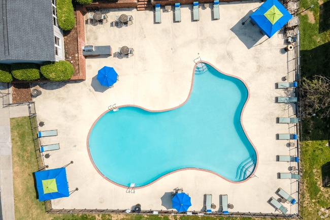 Creekstone Apartments