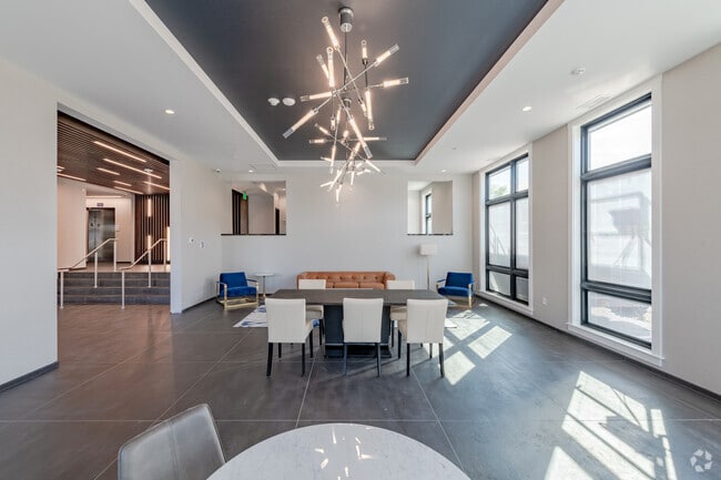 Photo - 580 South Water