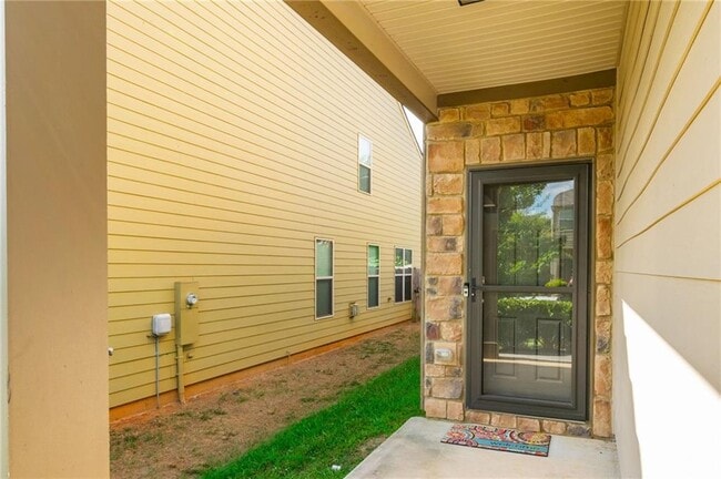Photo - 576 Dasheill Ln