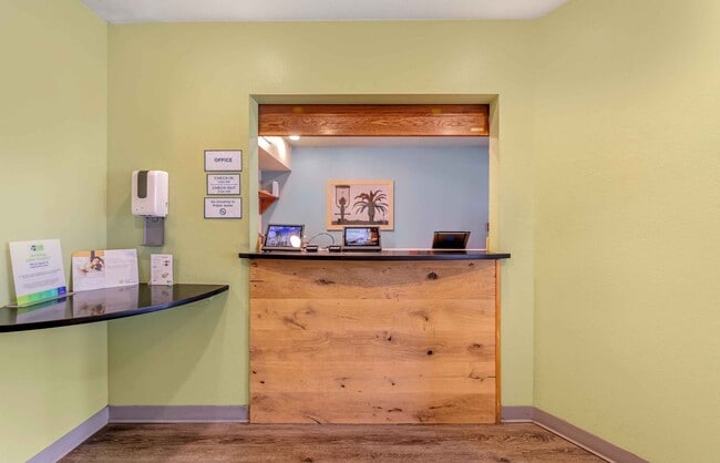 Furnished Studio-Fort Lauderdale - Airport - West