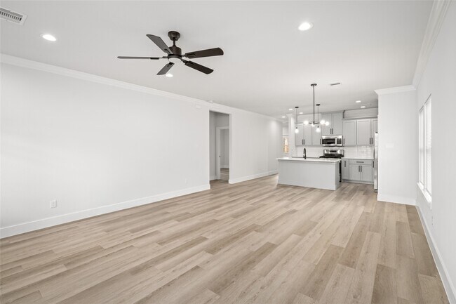 Photo - 8056 Meadowbrook Dr
