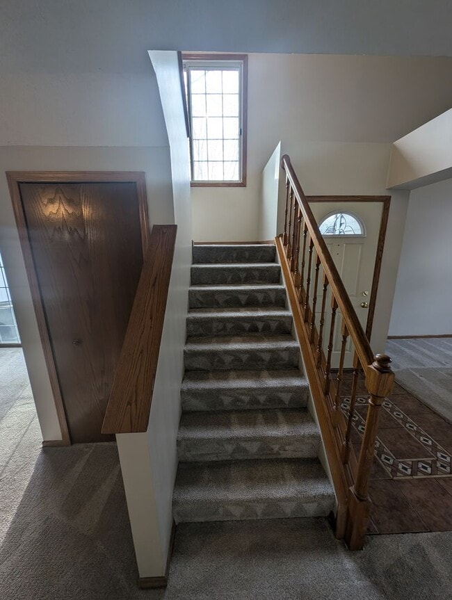 Photo - 2583 Bedford Ct