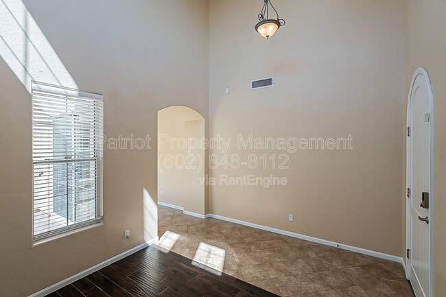 Photo - 2078 E Flint St