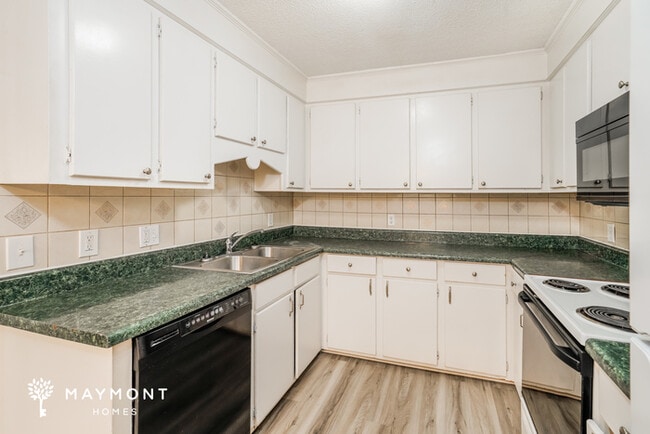 Photo - 205 Branch Hill Dr