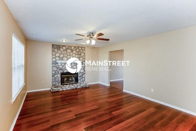 4 Bedroom Pet-Friendly Home in Westfield, IN with Main Street Renewal