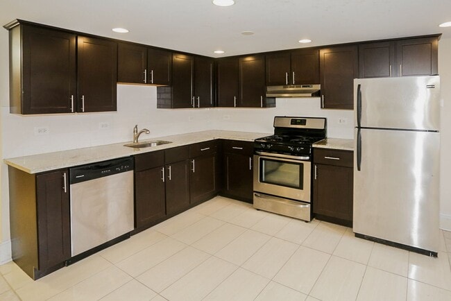 Photo - 877 W Lill Ave Unit D1