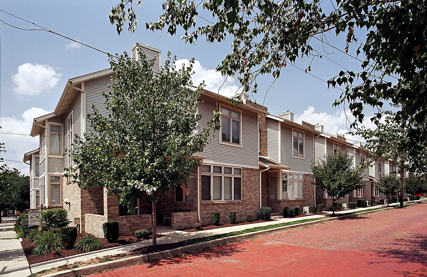 Photo - 250 Yardley Way Townhome