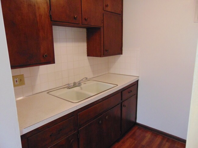 Photo - Savannah Apartments