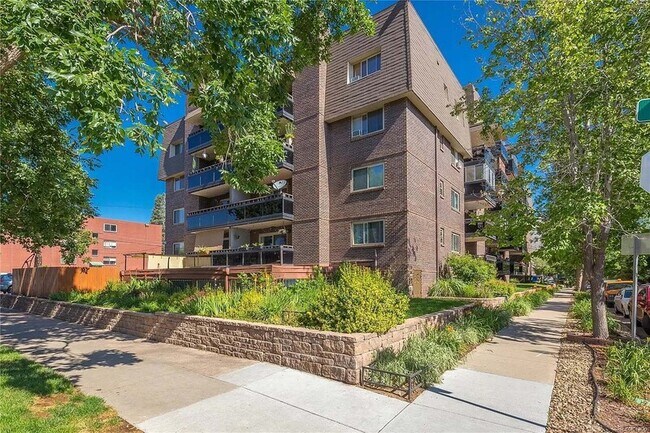 Photo - 1233 N Ogden St