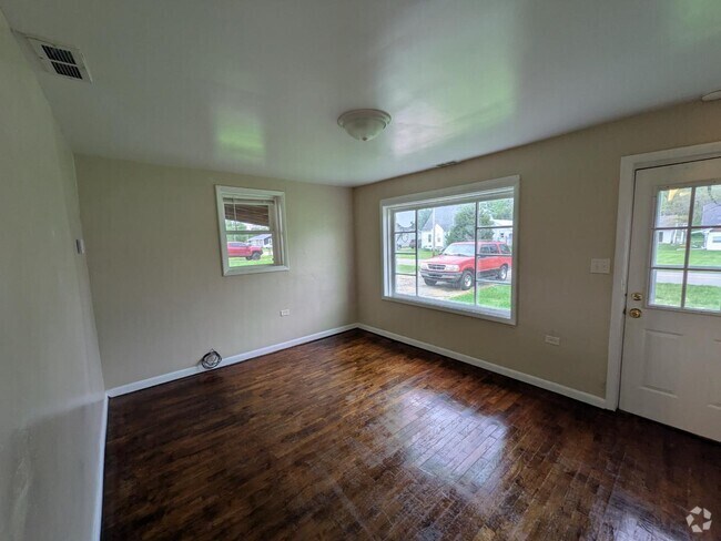 Building Photo - 1101 S Pittenger Rd Rental