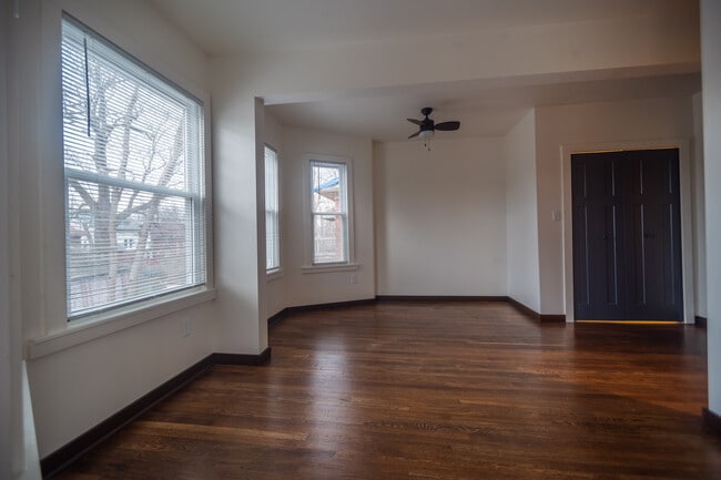 Photo - 2045 Calvert St Unit Floor 2