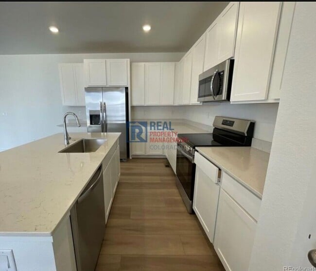 Photo - 5525 Wisteria Ave