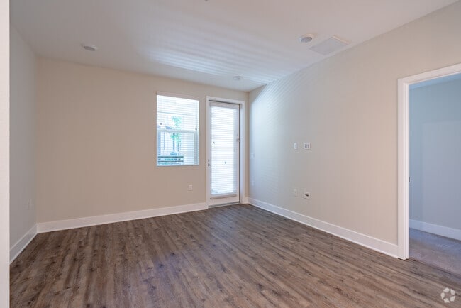 1 BR, 1BA - 704SF A1