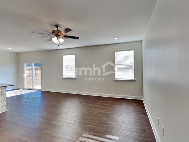 Photo - 580 Smt Vw Ln