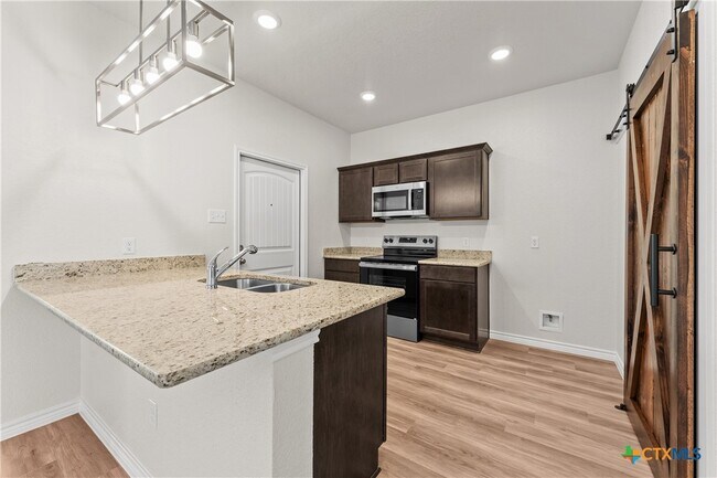 Photo - 1114 Zora Dr