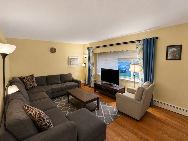 Photo - 901 Rabens Ave Unidad Apt. 1