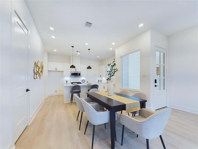 Photo - 3846 Seabrook St