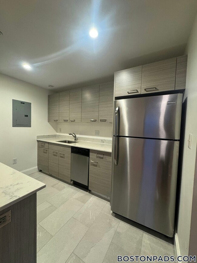 Photo - 40 Malvern St Unit 604