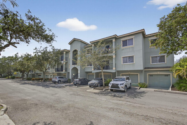 Photo - 340 Crestwood Cir Unit 201