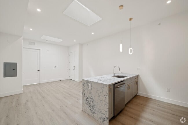 Building Photo - 491 Broadway Unit 101 Rental