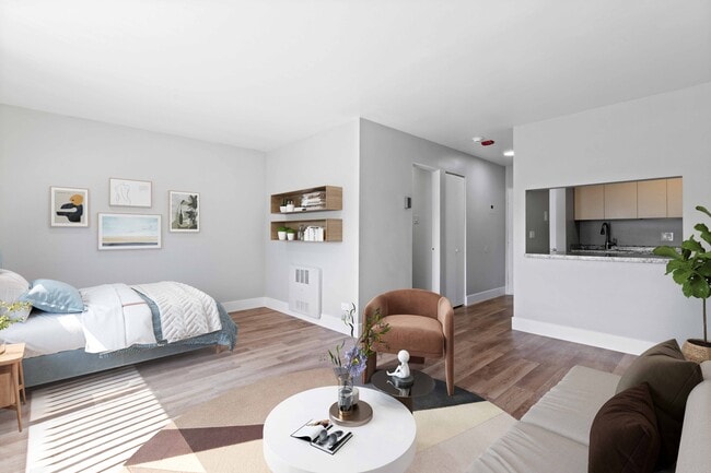 Photo - Bellaire Plaza