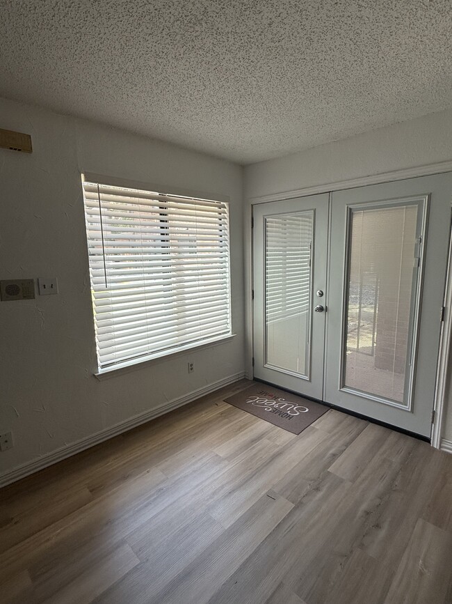 Photo - 2310 Bamboo Dr Unidad J108