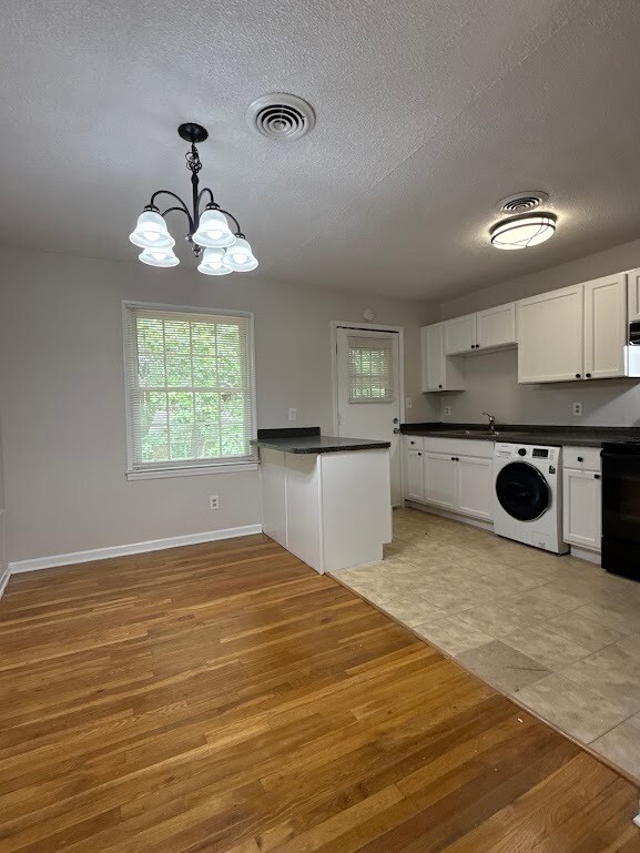 Photo - 135 E Hill St Unidad 32