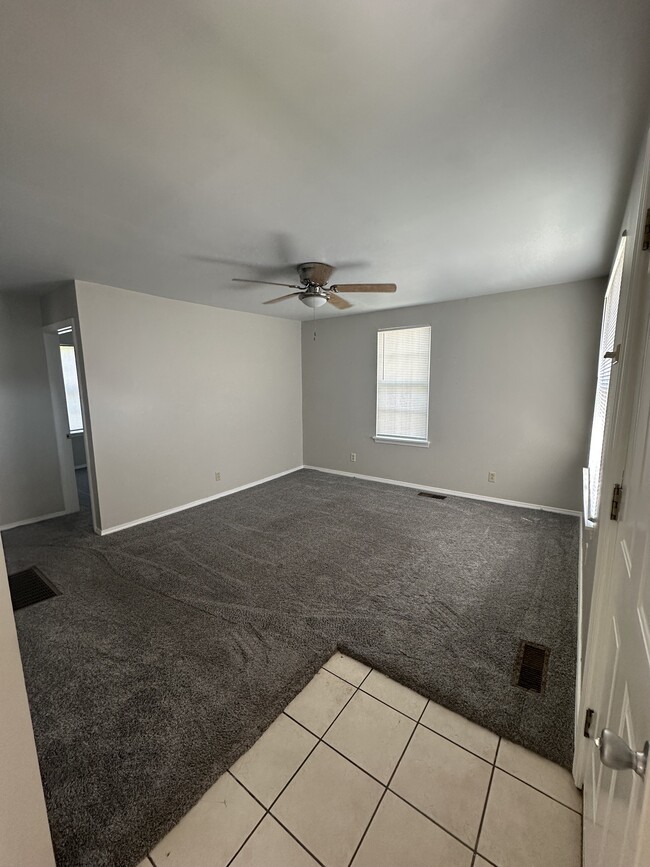 Viviendo - 317 S Market St