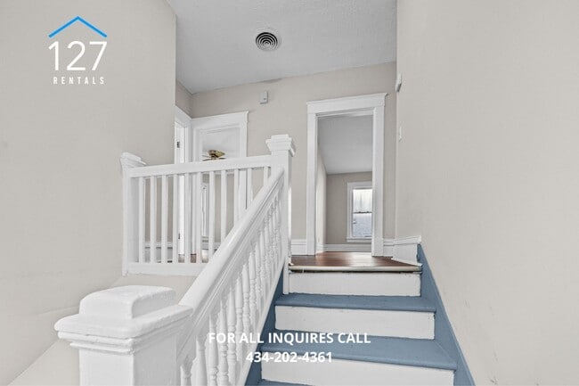 Photo - Lovely 3/1 located close on Historic Rivermont