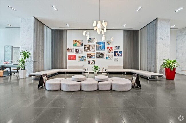 Building Photo - 1600 NE 1st Ave Unit 2420 Rental