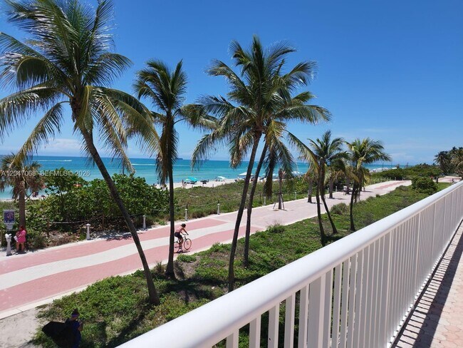 Photo - 5401 Collins Ave Unit 1110