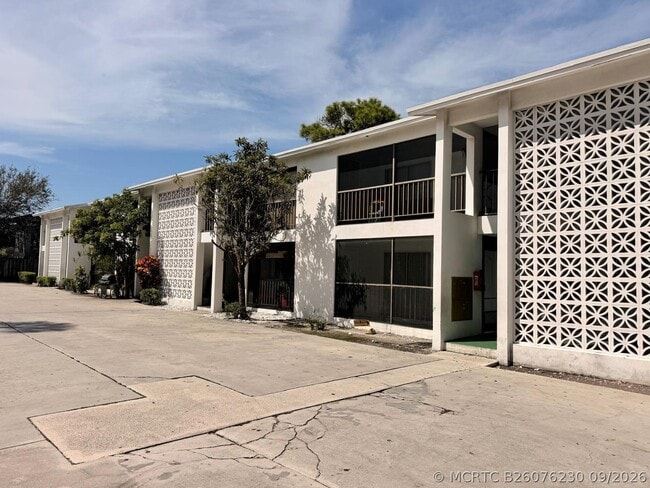 Photo - 1741 3rd Ave N