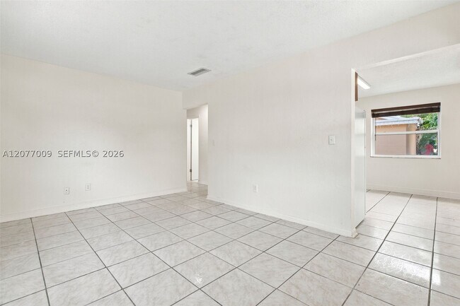 Photo - 872 NW 108th St Unit 1