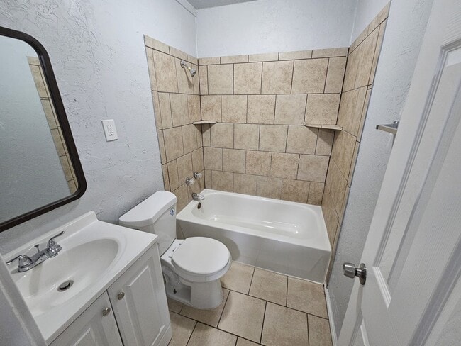 Photo - 2505 NW Lincoln Ave