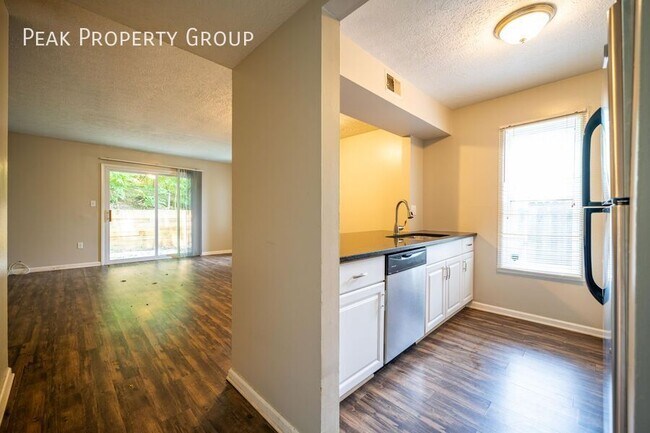 Photo - 985 Quay Ave Unidad H