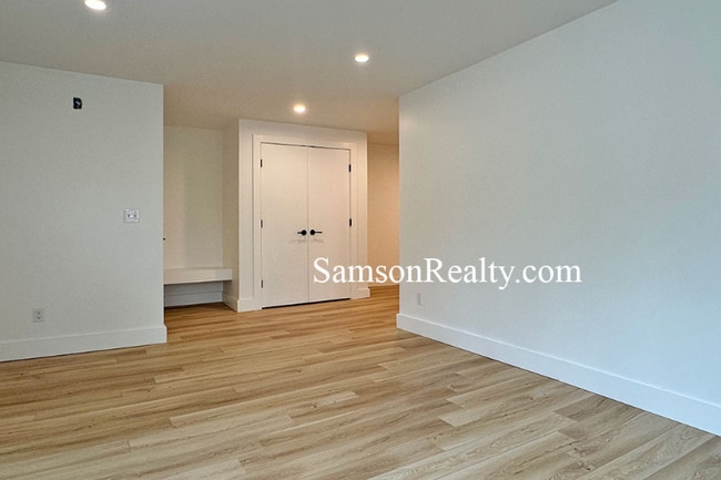 Photo - 265 Waterman St Condo Unit 1