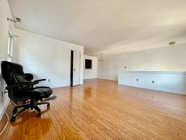 Photo - 289 Seaview Ave Unit 2