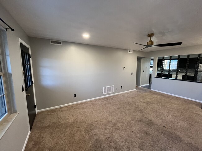 Photo - 550 Kitrina Ave Unit 1