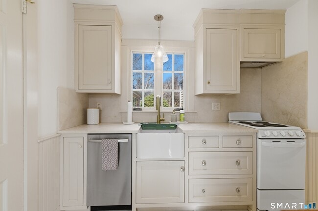 Photo - 12 Flanders Rd