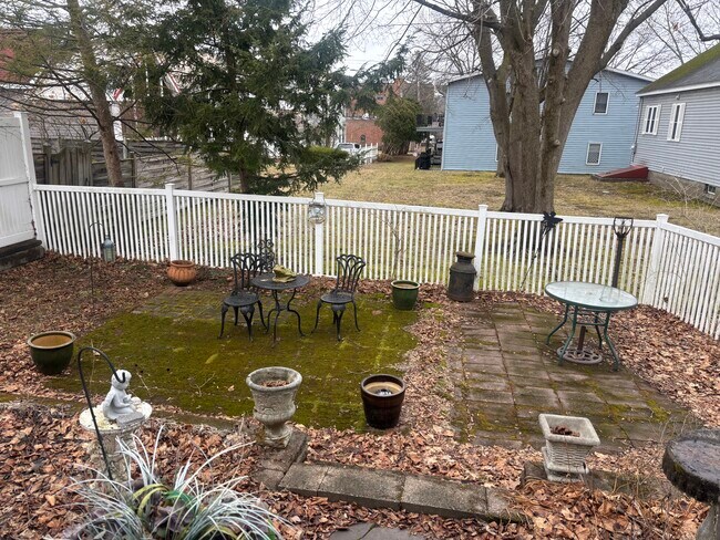 Photo - 20 Saratoga Ave Unit First fllor