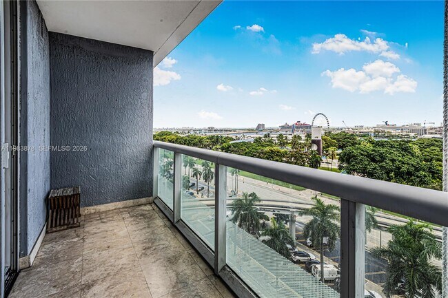 Photo - 50 Biscayne Blvd Unit 907